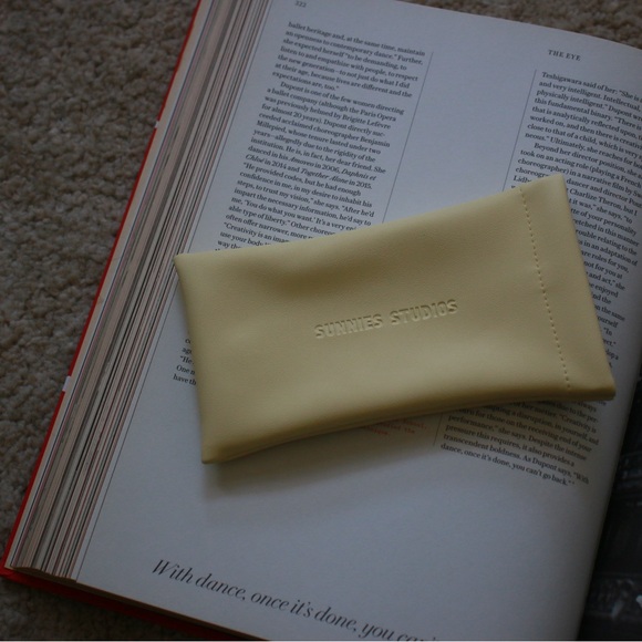 Retro-inspired Sunglasses from Sunnies Studios - Picture 8 of 10